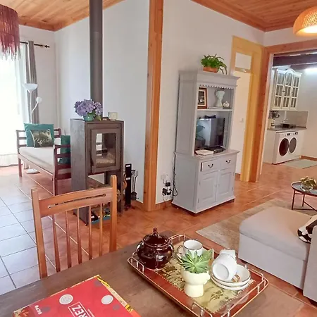 Prázdninový dům Charmosa Vista Mar E Jardim Privado *