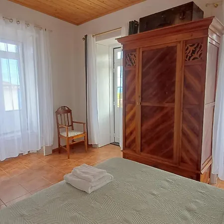 Prázdninový dům Charmosa Vista Mar E Jardim Privado Raminho