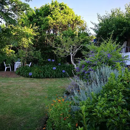 Vakantiehuis Charmosa Vista Mar E Jardim Privado